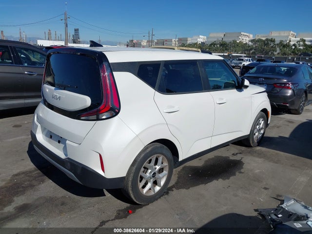 KIA SOUL LX 2023 KNDJ23AU1P7839464 Image 4