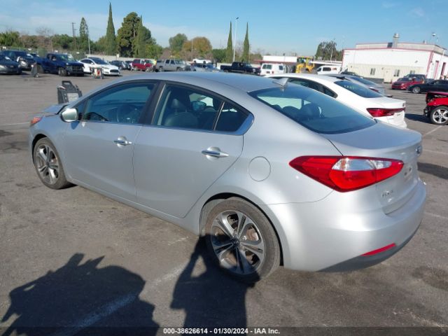 KNAFZ4A86G5556089 KIA FORTE EX