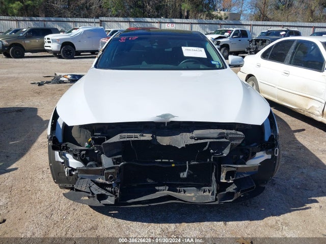 Genesis G80 5.0 Ultimate 2018 KMHGN4JF2JU240599 Image 13