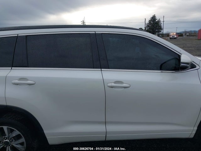 Toyota Highlander Se 2018 5TDJZRFH8JS842112 Image 13