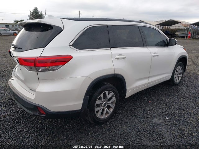 Toyota Highlander Se 2018 5TDJZRFH8JS842112 Image 4