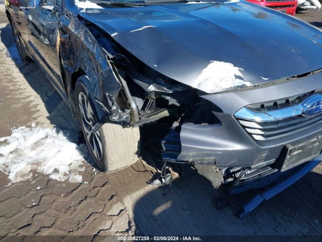 4S3BWAC69L3022126 Subaru Legacy Premium