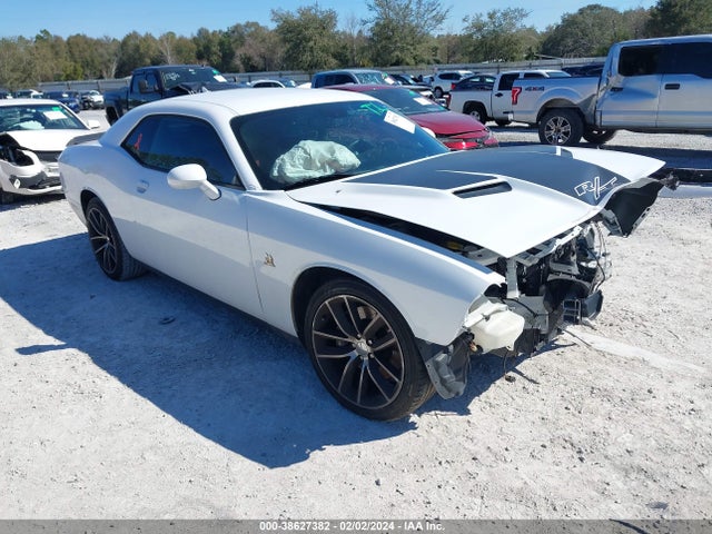 Dodge Challenger R/t Scat Pack 2015 2C3CDZFJ4FH701008 Image 1
