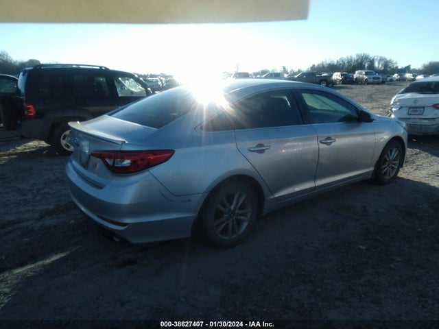 Продажа на аукционе авто 2016 Hyundai Sonata Se, vin: 5NPE24AF8GH337037, номер лота: 38627407