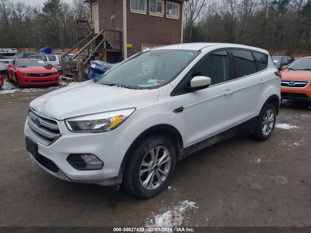 Ford ESCAPE SE 2017 1FMCU9GD9HUF00267 Image 2
