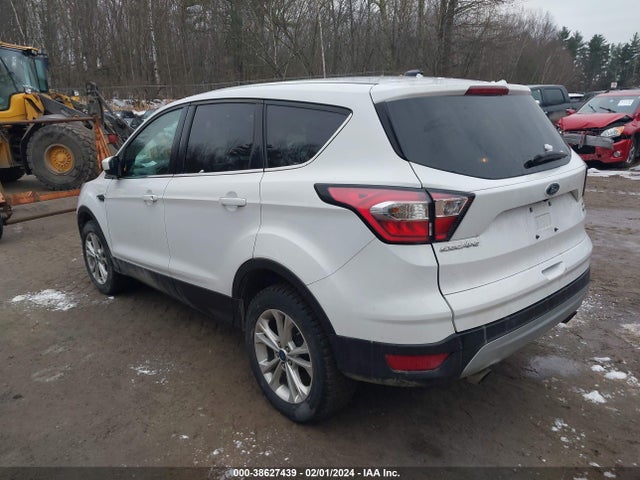 Ford ESCAPE SE 2017 1FMCU9GD9HUF00267 Image 3