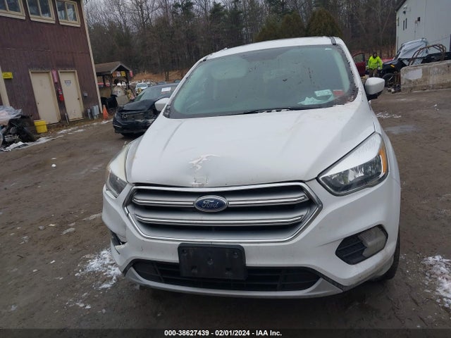 Ford ESCAPE SE 2017 1FMCU9GD9HUF00267 Image 6