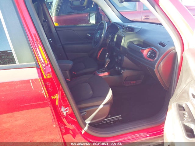 ZACNJDC14NPN74159 Jeep Renegade Trailhawk 4x4