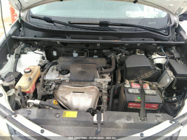 Toyota RAV4 LE 2015 JTMZFREV2FD052634 Image 10