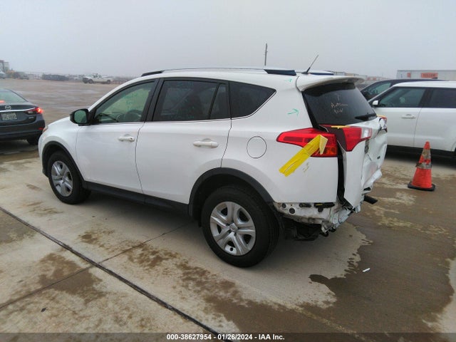 Toyota RAV4 LE 2015 JTMZFREV2FD052634 Image 3
