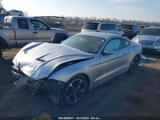 Ford Mustang Ecoboost 2019 1FA6P8TH8K5102096 Image 2