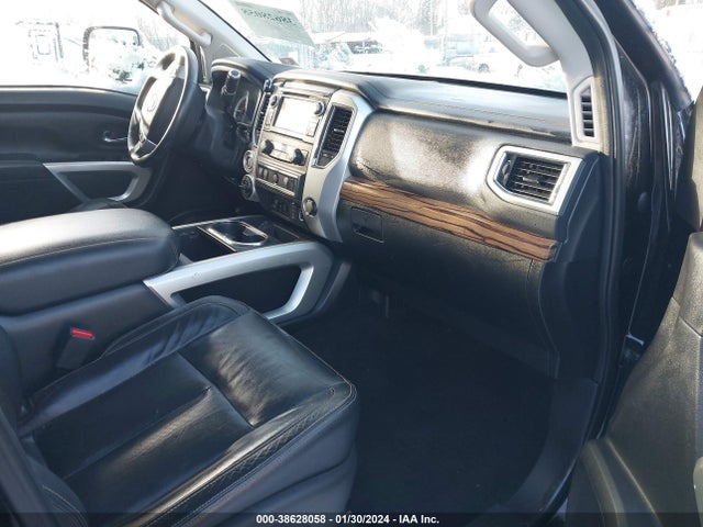 1N6BA1F45JN528835 Nissan Titan Xd Sl Diesel
