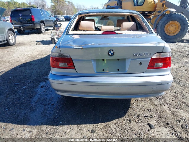 2003 BMW 525IA VIN: WBADT43463G028215