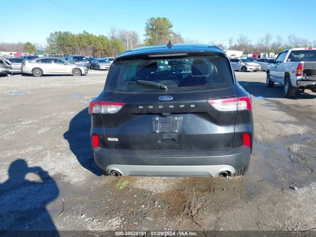1FMCU0F6XNUA09507 Ford ESCAPE S