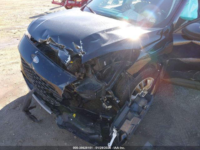 1FMCU0F6XNUA09507 Ford ESCAPE S