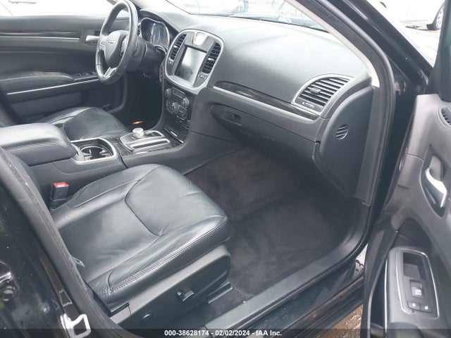 Chrysler 300 Anniversary Edition 2016 2C3CCARG3GH262101 Image 5