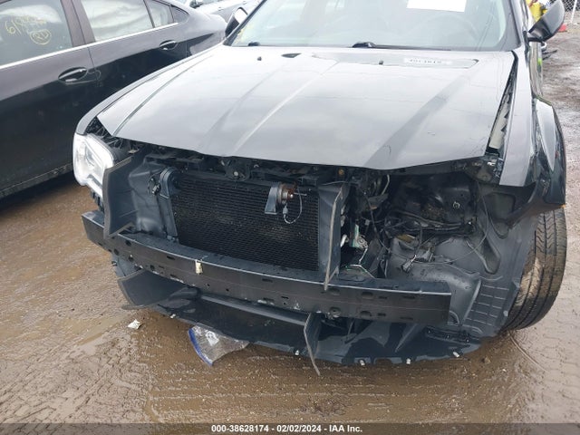 Chrysler 300 Anniversary Edition 2016 2C3CCARG3GH262101 Image 6