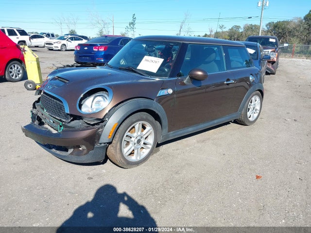 2011 MINI COOPER S WMWSV3C59BTY15864 Photo 1