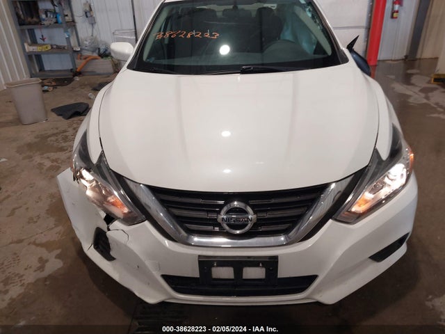 Продаж на аукціоні авто 2017 Nissan Altima 2.5 S, vin: 1N4AL3AP3HN328767, номер лоту: 38628223