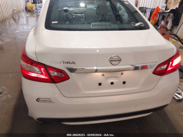 Продаж на аукціоні авто 2017 Nissan Altima 2.5 S, vin: 1N4AL3AP3HN328767, номер лоту: 38628223