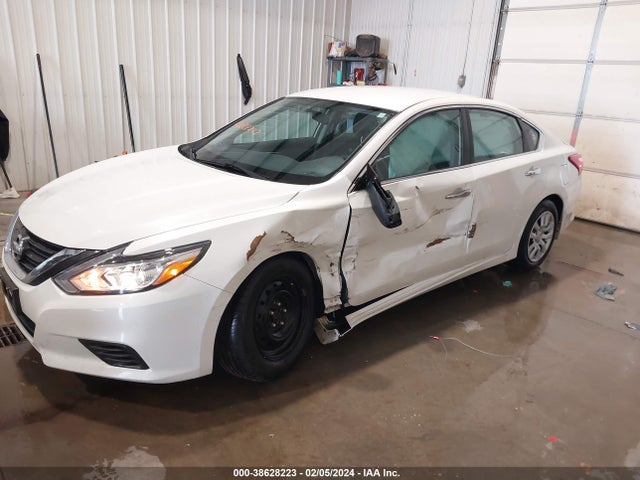 Продаж на аукціоні авто 2017 Nissan Altima 2.5 S, vin: 1N4AL3AP3HN328767, номер лоту: 38628223