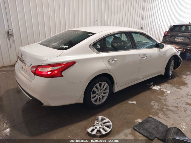 Продаж на аукціоні авто 2017 Nissan Altima 2.5 S, vin: 1N4AL3AP3HN328767, номер лоту: 38628223