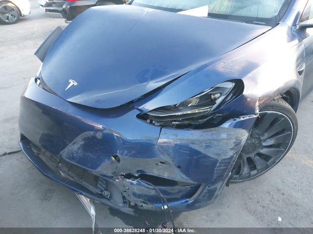 7SAYGDEF5NF465114 Tesla Model Y Performance Dual Motor All-wheel Drive