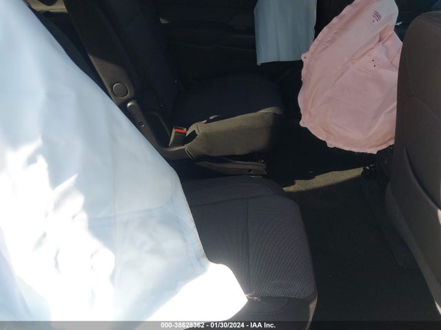 Chevrolet Traverse Awd Lt Cloth 2023 1GNEVGKW3PJ302556 Image 8