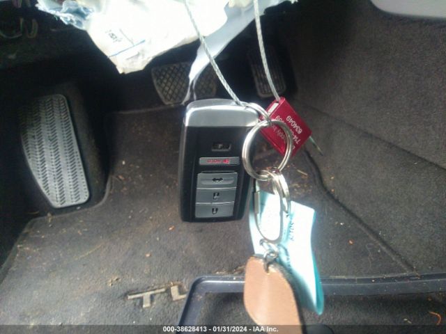 19UUB2F36JA011297 Acura TLX