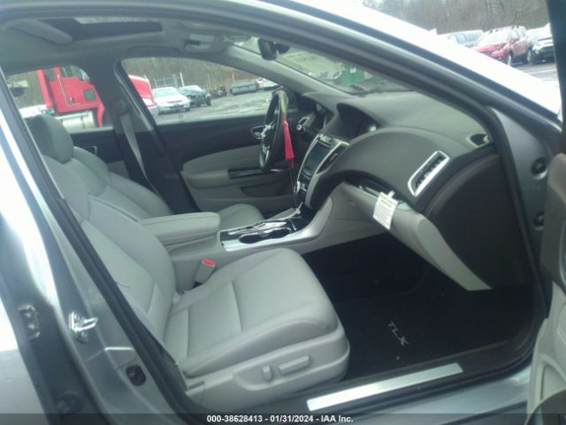 19UUB2F36JA011297 Acura TLX