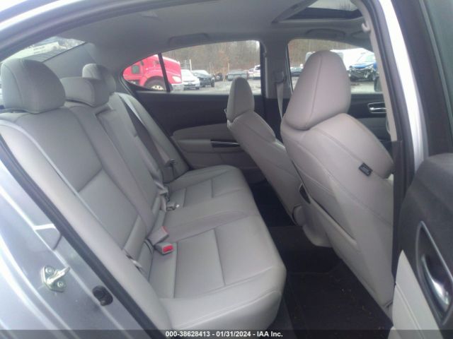 19UUB2F36JA011297 Acura TLX