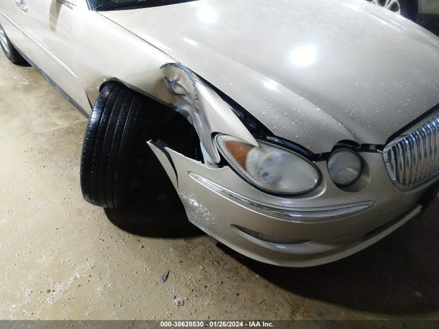 2008 BUICK LACROSSE CX VIN: 2G4WC582681177331