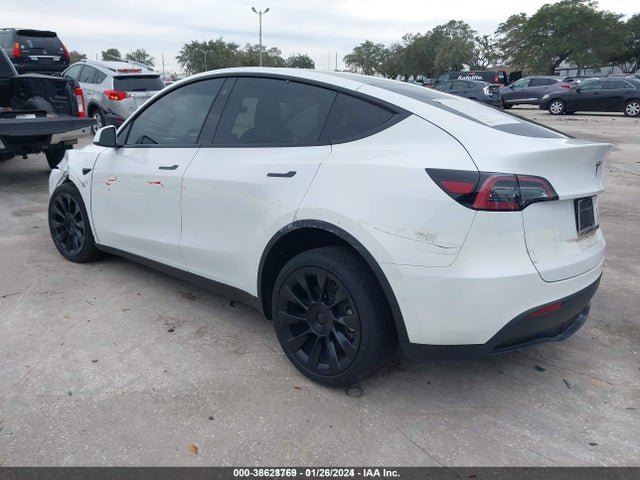 2022 TESLA MODEL Y 7SAYGDEE5NF462916 Photo 2