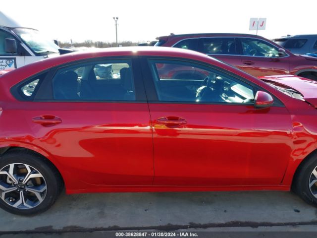 3KPF24AD8ME409745 KIA Forte Lxs