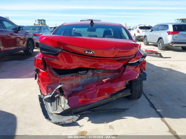 3KPF24AD8ME409745 KIA Forte Lxs