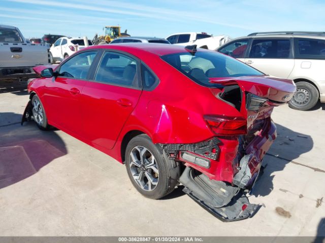 3KPF24AD8ME409745 KIA Forte Lxs