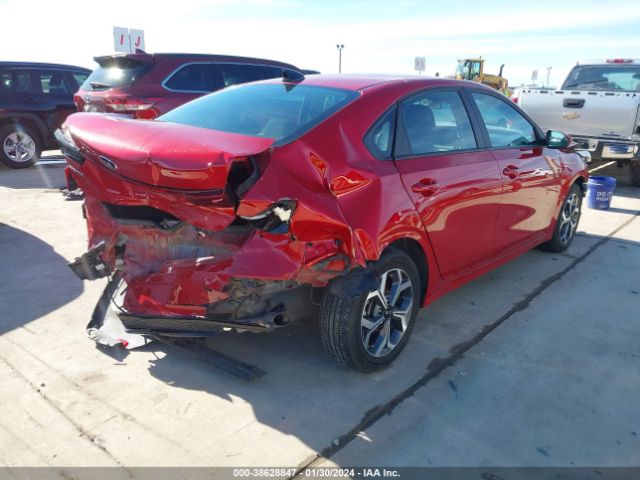 3KPF24AD8ME409745 KIA Forte Lxs