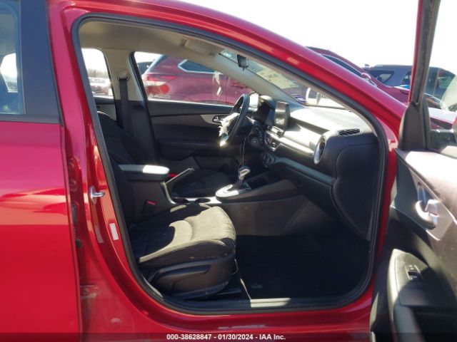 3KPF24AD8ME409745 KIA Forte Lxs