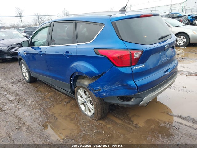 2019 FORD ESCAPE SE VIN: 1FMCU9GD4KUB99088