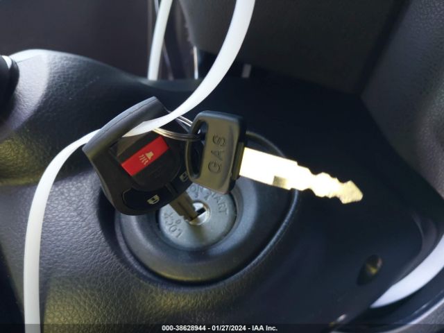 JN8AS5MT1FW660803 Nissan Rogue Select S
