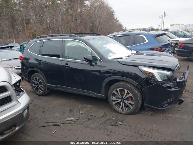 Subaru Forester Limited 2022 JF2SKAPC2NH461395 Image 13