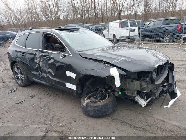 Volvo Xc60 T5 Momentum 2019 LYV102DK7KB254709 Image 1