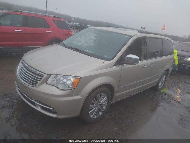 2C4RC1CG9GR207564 Chrysler Town & Country Touring-l Anniversary Edition