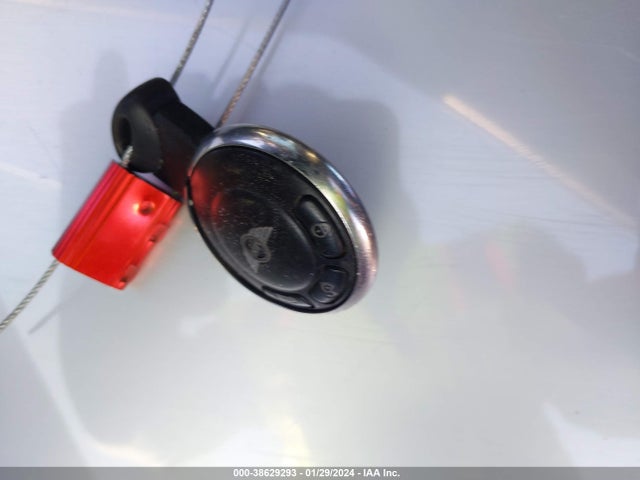 2007 MINI COOPER S WMWMF73587TL84213 Photo 10