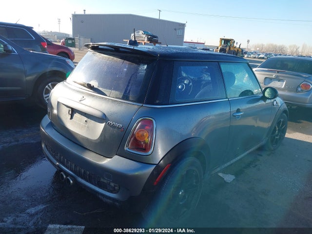 2007 MINI COOPER S WMWMF73587TL84213 Photo 3