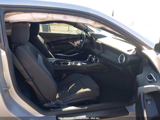 Chevrolet Camaro 1lt 2018 1G1FB1RX3J0154335 Image 5