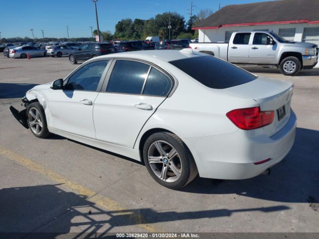 WBA3B1G50FNT02735 BMW 320i