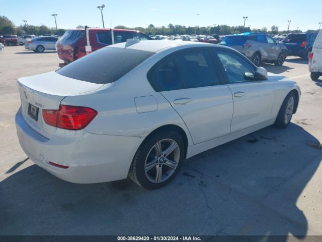 WBA3B1G50FNT02735 BMW 320i