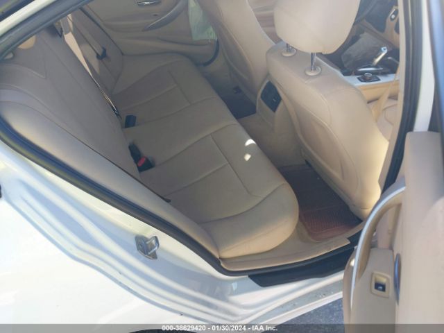 WBA3B1G50FNT02735 BMW 320i