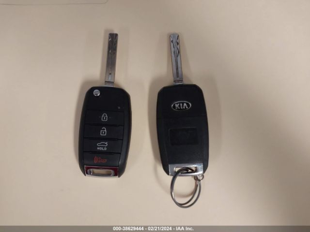 KNAGM4A70F5654124 KIA Optima Lx